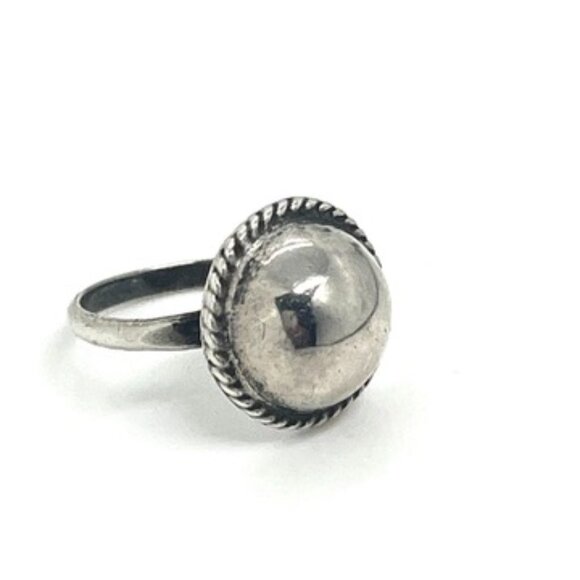 VINTAGE MEXICAN STERLING SILVER DOME RING TAXCO STYLE ROPE BORDER SZ 6 - Picture 4 of 16